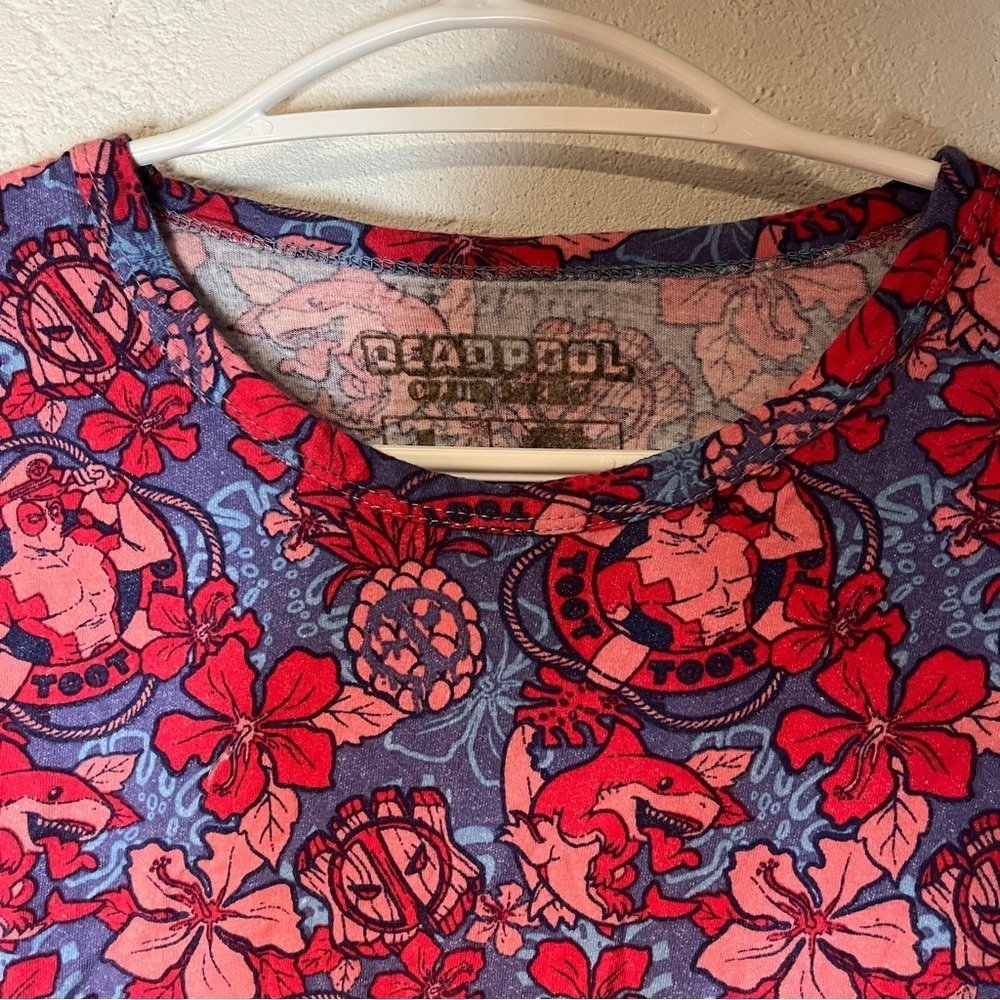 Marvel Deadpool Floral Women's T Shirt Top Large - Picture 2 of 6